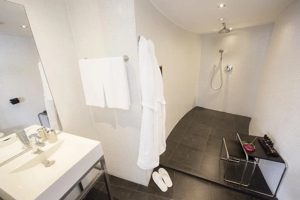 **  Euromast Hotel Rotterdam Holland